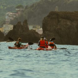 team building outdoor kayak